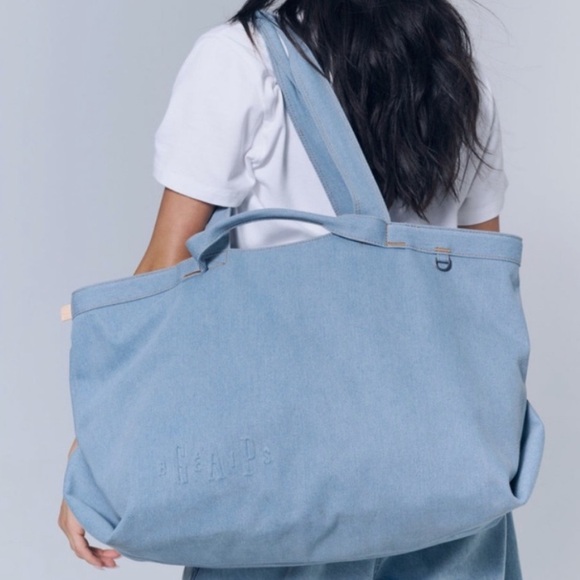 BEIS Handbags - NEW Gap x Beis Travel Tote